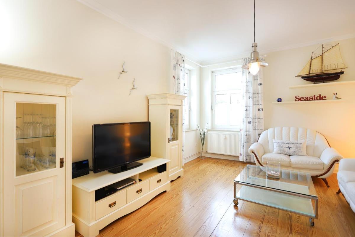 Appartement & Ferienwohnungen Thiess روستوك المظهر الخارجي الصورة