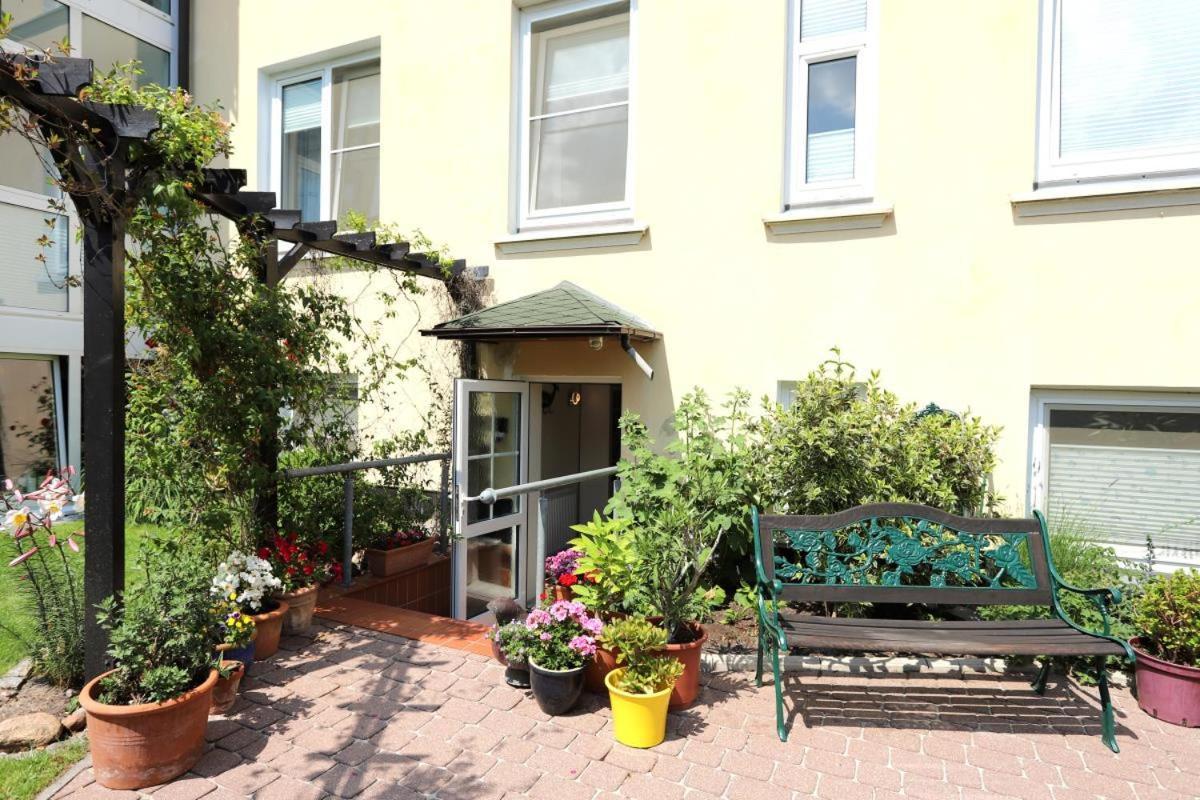 Appartement & Ferienwohnungen Thiess روستوك المظهر الخارجي الصورة
